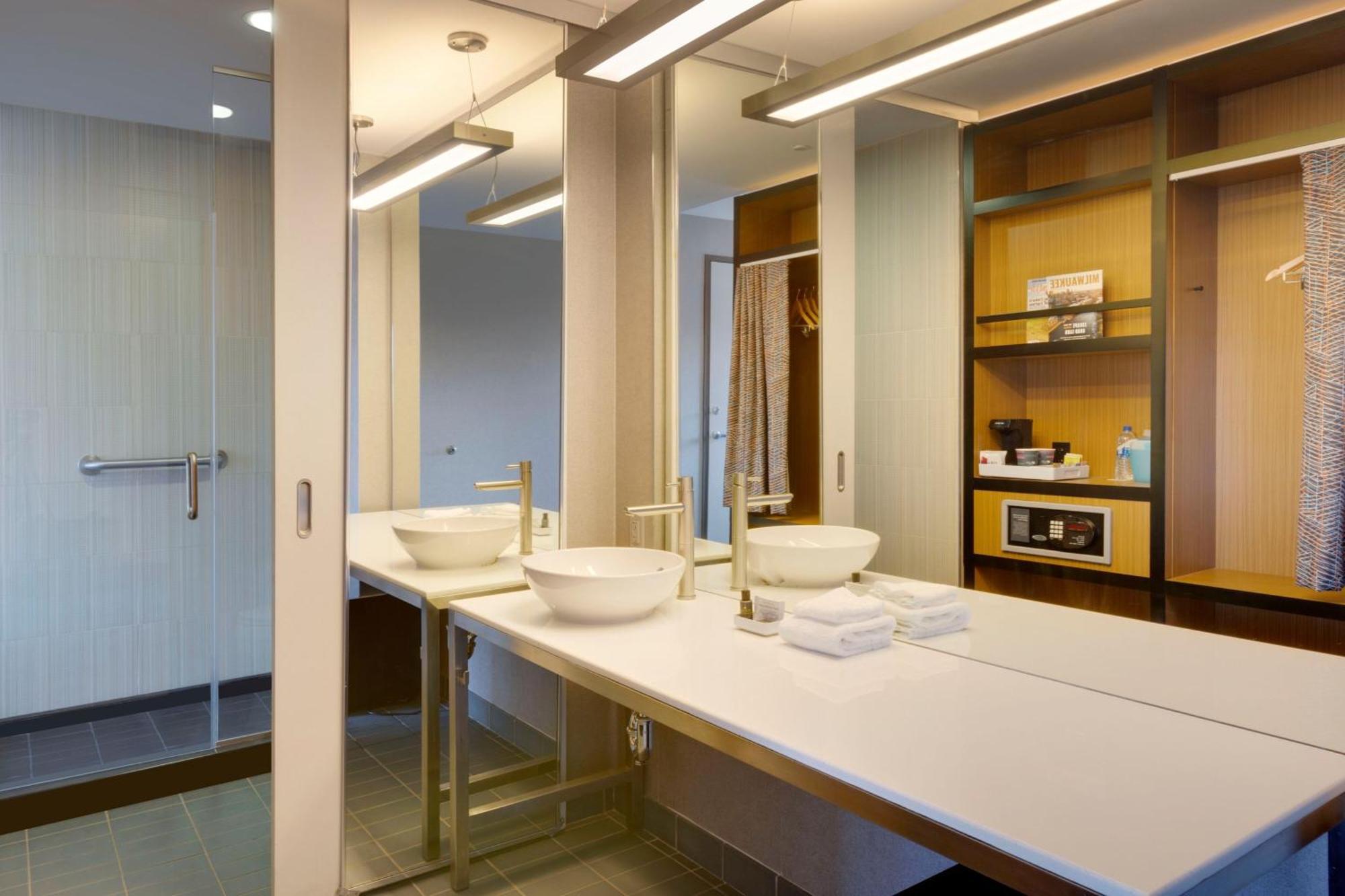 Aloft Hotel Milwaukee Downtown Ngoại thất bức ảnh
