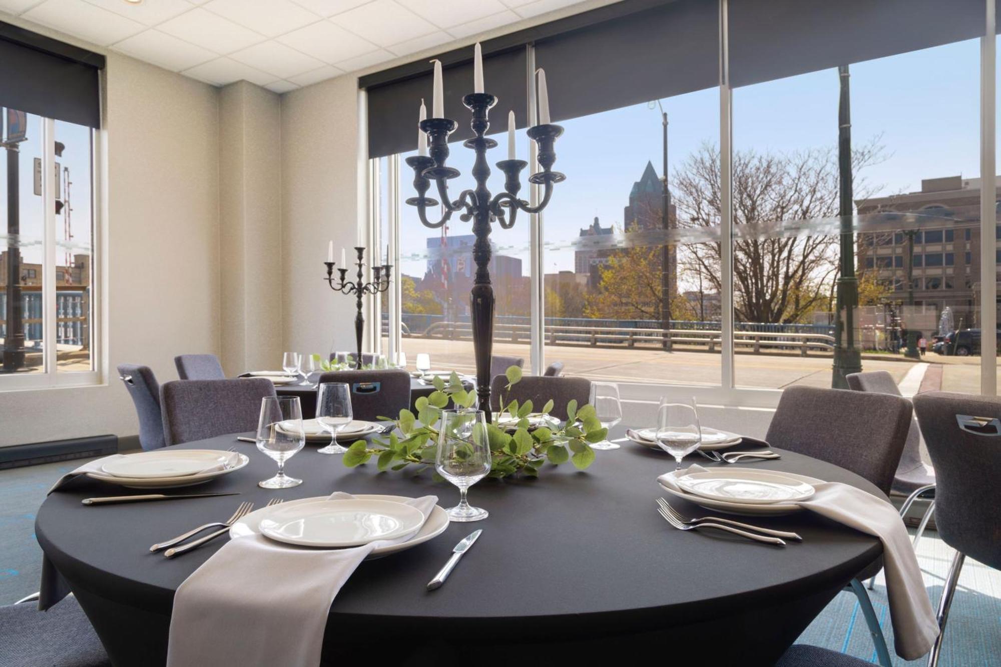 Aloft Hotel Milwaukee Downtown Ngoại thất bức ảnh